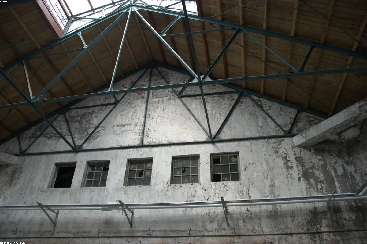 Industrial & Warehousing